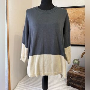 Agnes & Dora lightweight sweater size large